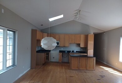 1352 W Hubbard St unit 4, Chicago, IL 60642 - photo 2