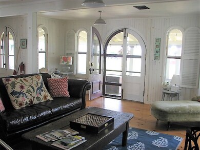 71 Ocean Ave, Edgartown, MA 02539 - photo 4