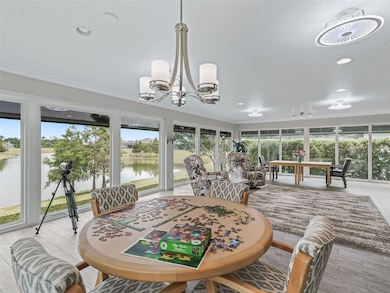 Perfect for Puzzle time, or entertainers dream.