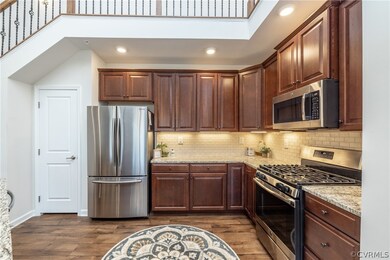 Stainless steel appliances, Gas cooking, luxury vi