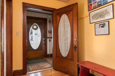 77 Vesper St Portland ME 04101-large-005
