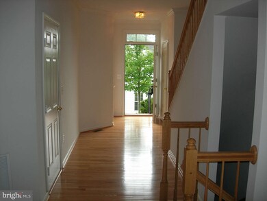 8815 Carpenters Hall Dr, Lorton, VA 22079 - photo 7