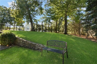 129 Northbridge Ave, Warwick, RI 02886 - photo 6