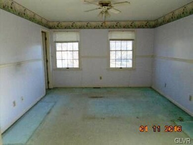 unlisted-address, Easton, PA 18040 - photo 3