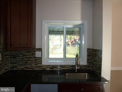 488 Burbank St SE, Washington, DC 20019 - photo 6