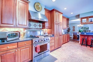 1403 Azalea Dr, Jacksonville, FL 32205 - photo 2