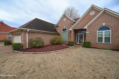 6813 Braybourne Main, Olive Branch, MS 38654 - photo 6