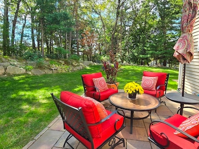 3 Blueberry Hill Ln, Ashland, MA 01721 - photo 5