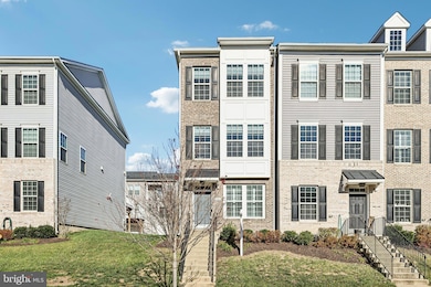 9144 Fox Stream Way, Upper Marlboro, MD 20772 - photo 2