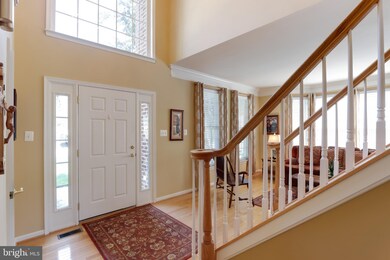 7553 Hummingbird Ct, Sykesville, MD 21784 - photo 5