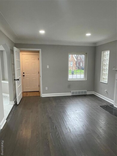 5766 Nottingham Rd, Detroit, MI 48224 - photo 4