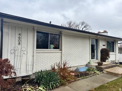 4608 Locust Ln E, Holladay, UT 84117 - photo 3