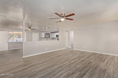 3314 N 39th Dr, Phoenix, AZ 85019 - photo 6