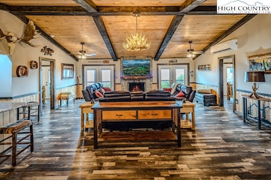 128 Hawthorn Rd, Beech Mountain, NC 28604 - photo 2