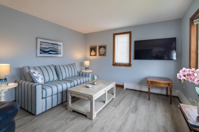 545 Hudson St, Seabrook, NH 03874 - photo 6