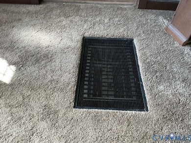 1633 Stuart Ave, Petersburg, VA 23803 - photo 4