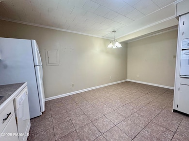 Kitchen / Dining