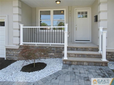 111 Jeffery Rd, Colonia, NJ 07067 - photo 5