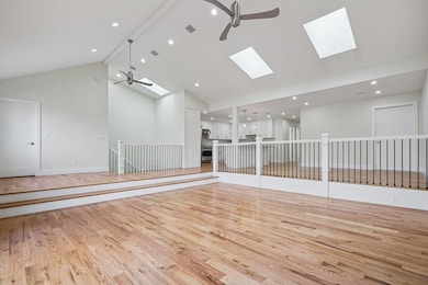 927 Pavonia Ave, Jersey City, NJ 07306 - photo 2