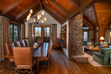 2916Daybreak_DiningLiving