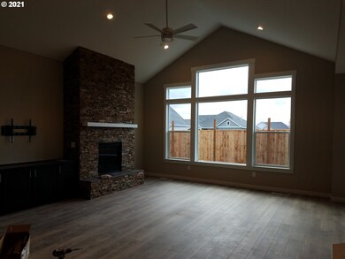 2023 SE 11th Ave, Canby, OR 97013 - photo 2