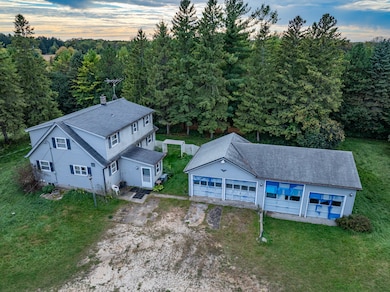 9916 Sherman Rd, Cedarburg, WI 53012 - photo 7