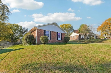 112 Lorelei Ct, Winston Salem, NC 27103 - photo 5