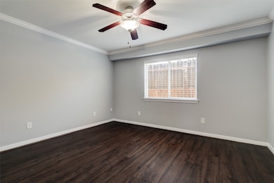 1600 W T C Jester Blvd unit 3, Houston, TX 77008 - photo 4