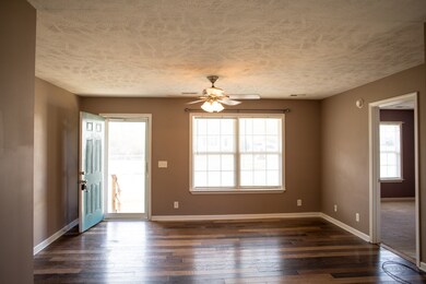 103 Tanner Cir, Shelbyville, TN 37160 - photo 5