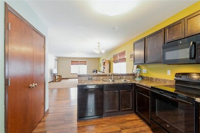 1347 F Ave NW, Cedar Rapids, IA 52405 - photo 5