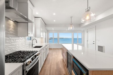 111 Leach St unit 2, Salem, MA 01970 - photo 3