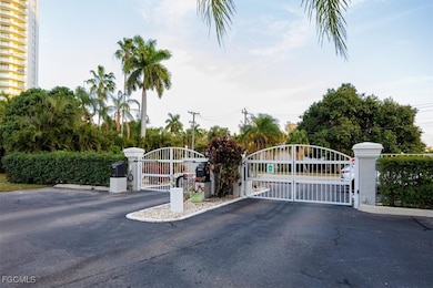 2885 Palm Beach Blvd unit A308, Fort Myers, FL 33916 - photo 3