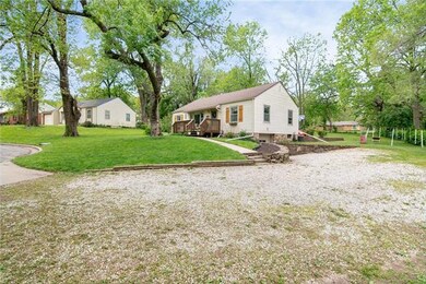 6018 Larsen Ln, Shawnee, KS 66203 - photo 3