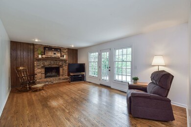 1191 E Gartner Rd, Naperville, IL 60540 - photo 6