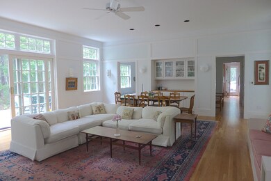 165 Quinsigamond Ave, Vineyard Haven, MA 02568 - photo 5