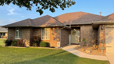 2704 Mayfield Dr, Mountain Grove, MO 65711 - photo 3