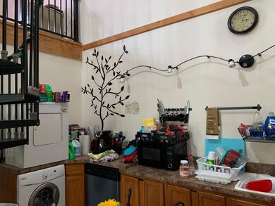unit 4, 326 pic 3