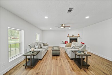 16723 Barcelona Dr, Friendswood, TX 77546 - photo 7