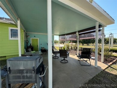 802 E 5th St, Cushing, OK 74023 - photo 4