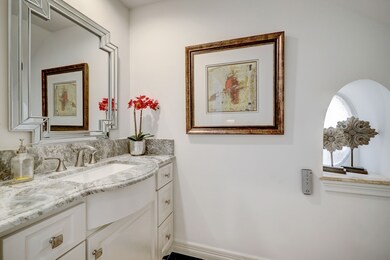 1110 Bayou Island Dr, Houston, TX 77063 - photo 4