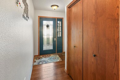 603 E 15th St, Pella, IA 50219 - photo 2