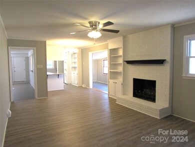 130 E Debbie Ln, Statesville, NC 28625 - photo 3