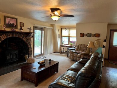 Living Rm
