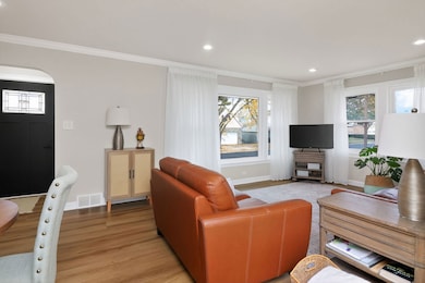 1601 Bristol Ave, Westchester, IL 60154 - photo 5