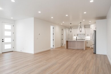 Kitchen/Living Room