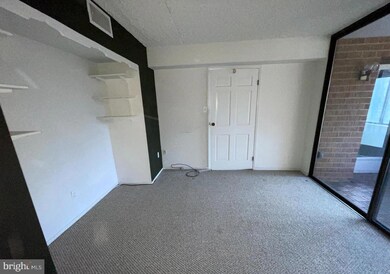 19 Rock Hill Rd unit 2D, Bala Cynwyd, PA 19004 - photo 6