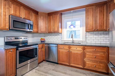 135 Amherst St, Nashua, NH 03064 - photo 7