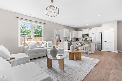 Living/Kitchen