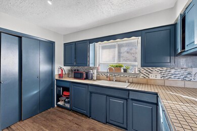 112 E Aragon Rd, Belen, NM 87002 - photo 6