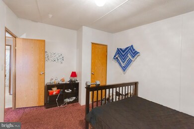 52 Commonwealth Ave, Bunker Hill, WV 25413 - photo 6